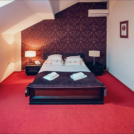 Euphoria Apartament *